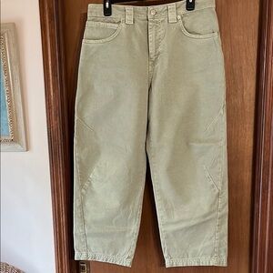 Zara Women's Cropped Jeans in Sage Green